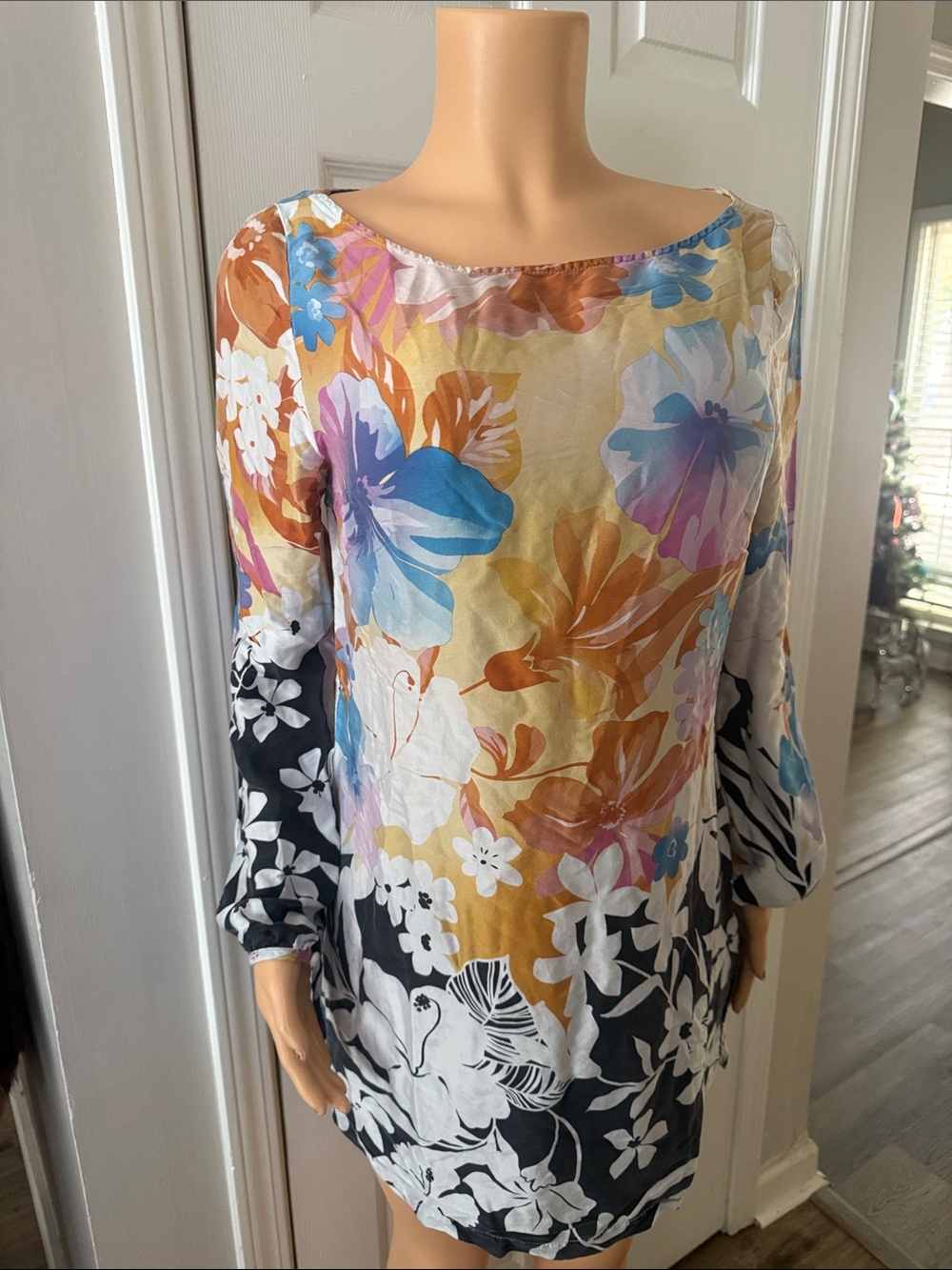 Cache 100% Silk Floral Multicolor Boatneck Tunic Top Mini Dress